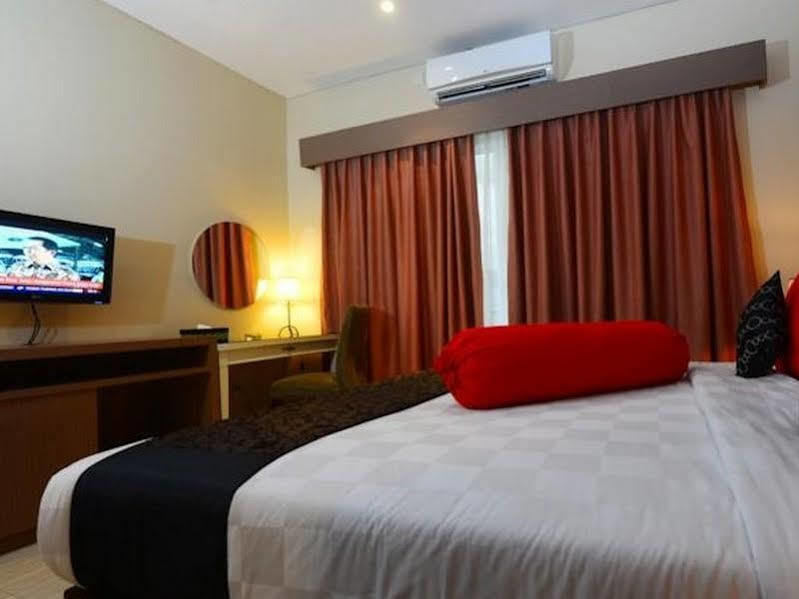 Scarlet Hotel Makassar Dış mekan fotoğraf